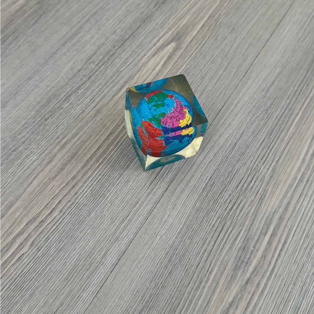 A square globe
